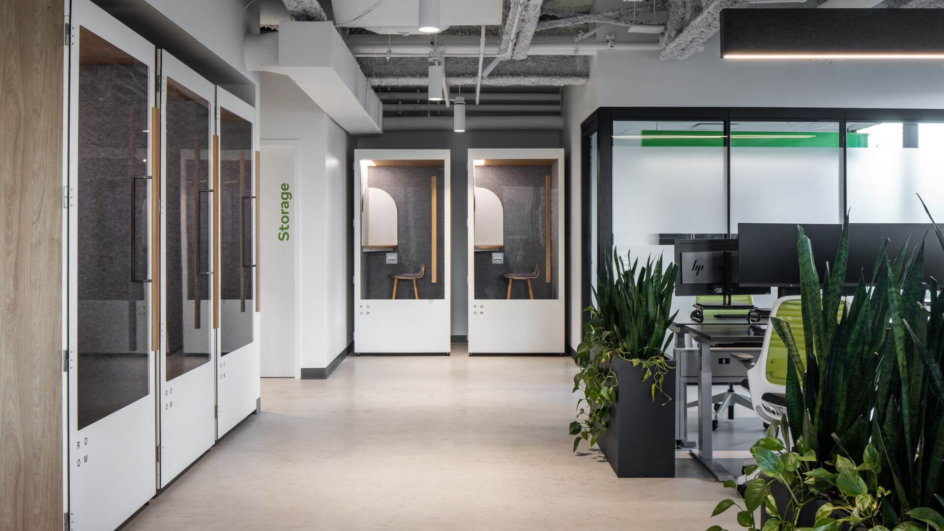 Aura Office | Achieving a Frictionless Hybrid Office Environment